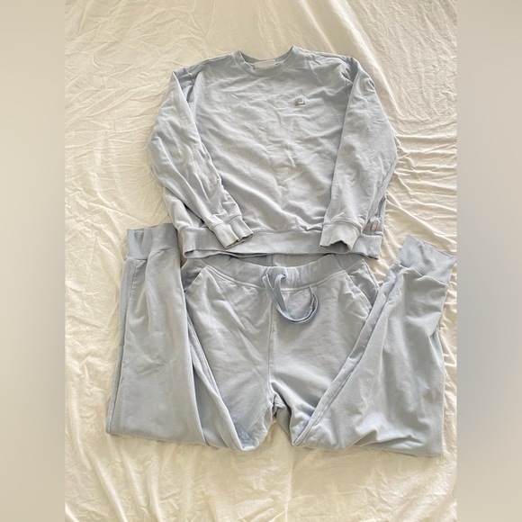 🛍️ FILA TRACK SUIT - Picture 2 of 3